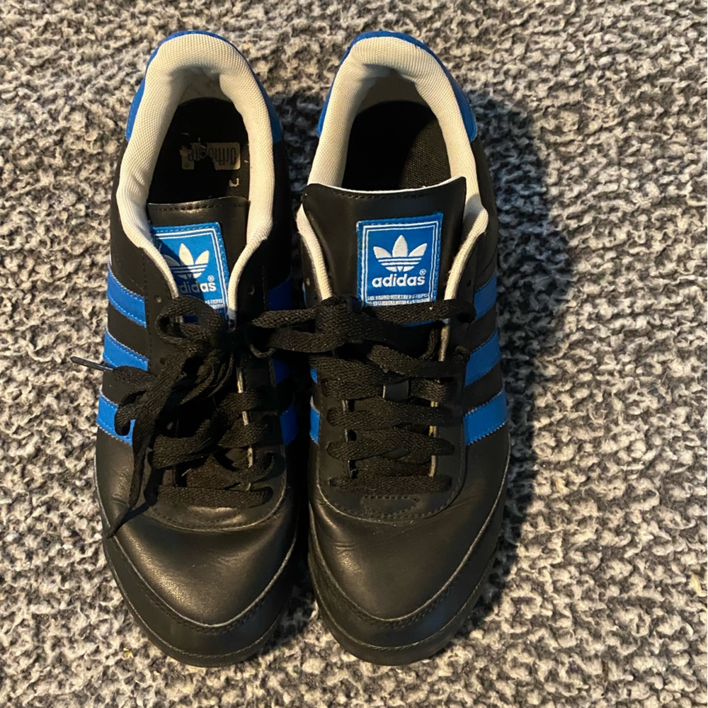 Adidas Men’s size 7 Orion 40th Anniversary retro Shoes excellent condition!